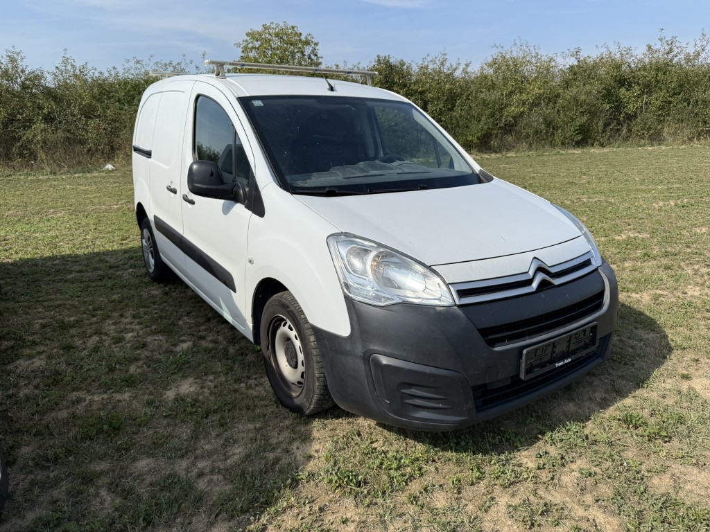 CITROEN Berlingo BlueHDi 100 Urban L1_3 sjedala